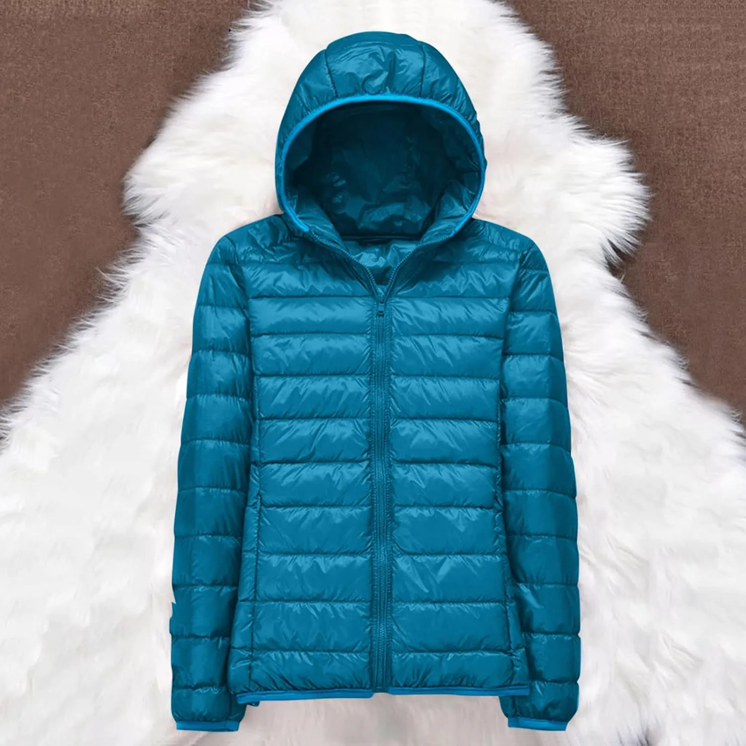 Womens Puffer Jacket 2023 Winter Warm Packable Lightweight Down Jacket Slim Fit Hooded Jacket Short Duck Down Coat for Travel